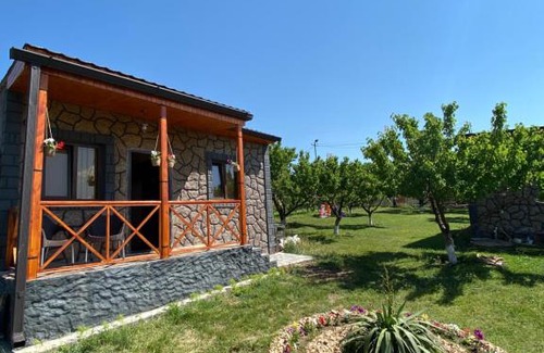 Vayots Dzor Province Bed & Breakfast | Noravank L-and-L