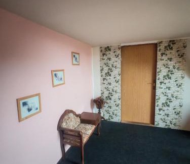 Hora Svateho Sebestiana House | Nord