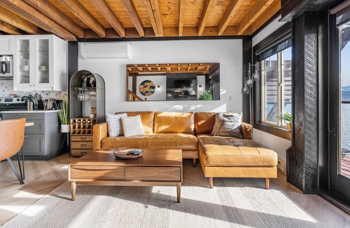 Central Okanagan Cottage | Nordic Calm. Okanagan Charm. Escape to our tranquil lakeside cottage retreat.