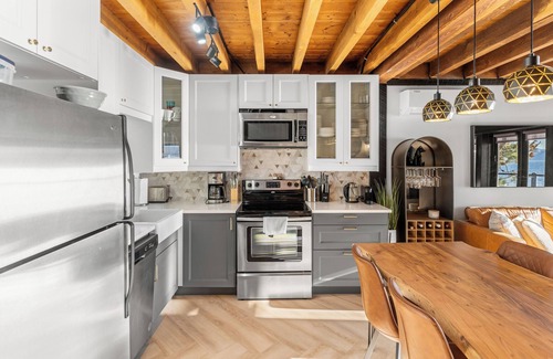 Central Okanagan Cottage | Nordic Calm. Okanagan Charm. Escape to our tranquil lakeside cottage retreat.
