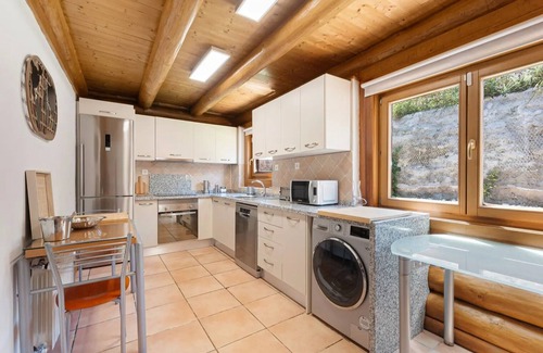 Casabermeja Cabin | Nordic cottage on the Costa del Sol, enjoy the Andalusian climate with swimming pool!