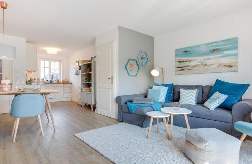 Wenningstedt-Braderup Apartment | Nordic Hues