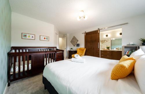West Edmonton House | Nordic Retreat near West Edmonton Mall with Hot Tub & Lounges