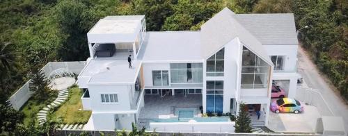 Nonthaburi Villa | Nordic Villa 5BR Pool, Jacuzzi, Rooftop and More