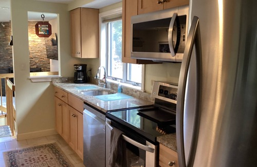 Bartlett Condo | NordicVillageRESORT life@Storyland, very close to Attitash/Wildcat/Cranmore etc