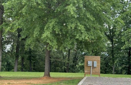Dardanelle RV Rental | Nordin's Escapes RV/Camper Site 1, near Lake Dardanelle, Mt. Nebo, and Mt. Petit Jean