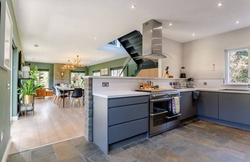 Kippen House | Nordmann Lodge - Five Bedroom House, Sleeps 10