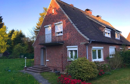 Itzehoe Apartment | Nordsee mit Kostenlosem Parkplatz, Badesee, Zentral