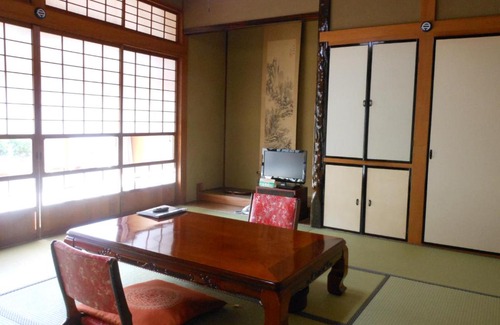 Hikimikyo Onsen Hotel | Noren Yado Meigetsu