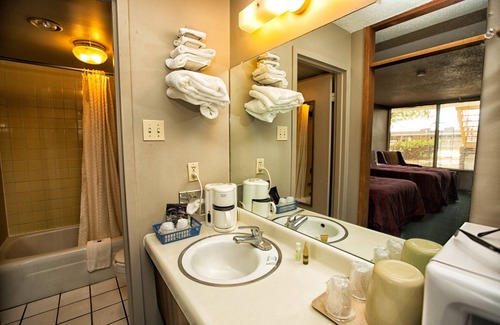 Norfolk Hotel | Norfolk Country Inn & Suites