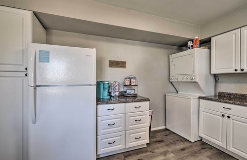 North Camellia Acres Cottage | Norfolk Home w/Private Yard - Walk to Beach!