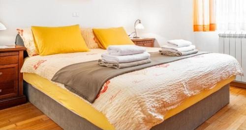 Burnt Pine Apartment | Norfolk Island Town Holiday Apartments
