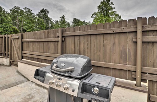 Mountain Home House | Norfolk Lake Home: Boat Parking, Patio & BBQ!