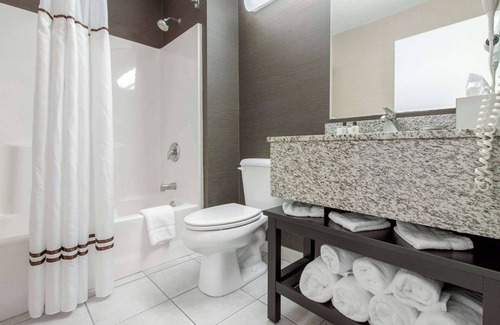 Norfolk Hotel | Norfolk Lodge & Suites, an Ascend Collection Hotel