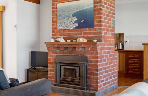 Middleton House | Norfolks Beachfront Cottage