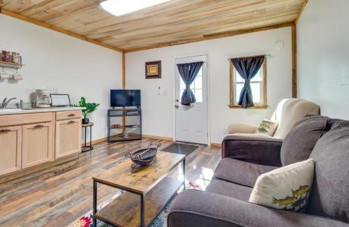 Norfork Apartment | Norfork Studio Escape Walk to White River!