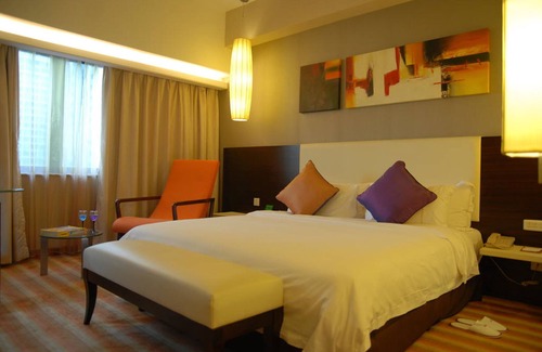 Huaqiang North Hotel | Norinco Hotel