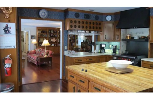 Lincolnton House | Norman and Flo's Lake House on Clarks Hill Lake