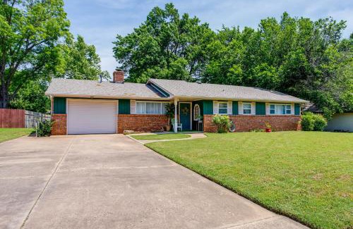 Norman House | Norman Home with Yard, Walk to Park and OU Campus!