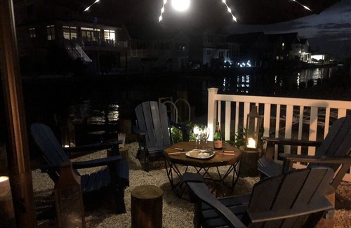 Normandy Beach House | Normandy Beach - Fabulous 6BR/3BA On The Lagoon, Kayaks, Bikes, and Kids Room.