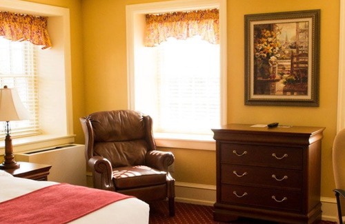 Blue Bell Hotel | Normandy Farm Hotel and Conference Center