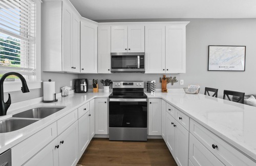 La Follette Cottage | NORRIS LAKE COTTAGE W/AMAZING VIEW AT DEERFIELD RESORT, BOAT SLIPnINCL. SLEEPS 6