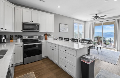 La Follette Cottage | NORRIS LAKE COTTAGE W/AMAZING VIEW AT DEERFIELD RESORT, BOAT SLIPnINCL. SLEEPS 6