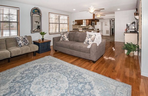 Andersonville House | Norris Lake, RARE FLAT lot, DISCOUNTS Available, Lakefront Ranch Hm, prvt. dock