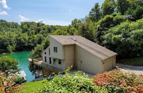 La Follette House | Norris Lake Retreat