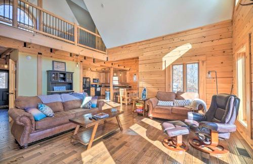 Tazewell House | Norris Lake Vacation Rental with Boat Slip