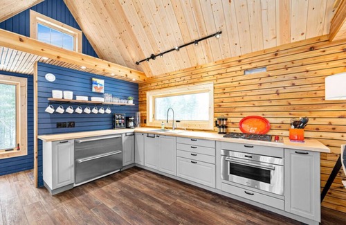 Grand Marais Cabin | Norse Hus: Secluded Cabin on the Gunflint Trail