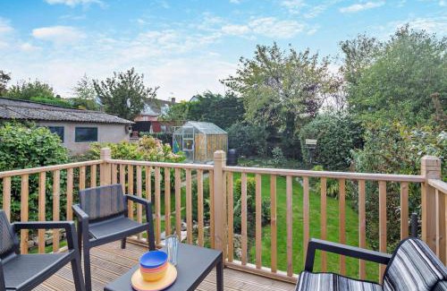 Rhos on Sea House | North Bay Bungalow