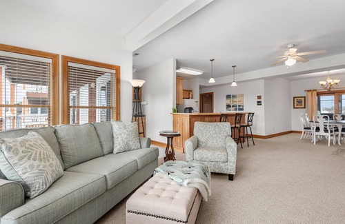 Manteo Condo | North Bay Retreat: Waterfront, Shared Pool, Fitness Center, Short Stays Anytime