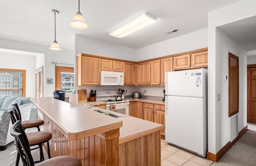 Manteo Condo | North Bay Retreat: Waterfront, Shared Pool, Fitness Center, Short Stays Anytime