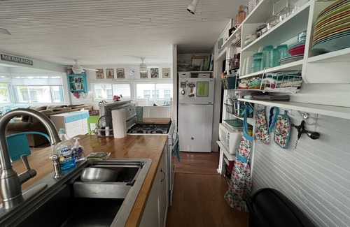 South Haven Cottage | NORTH BEACH - 1 Bed/1 Bath Cottage just steps from the beach & amazing sunsets