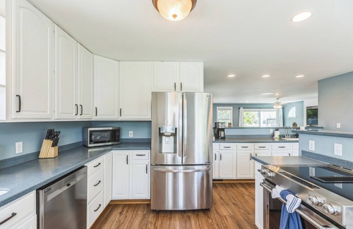 North Beach House | North Beach Bayview Retreat with bay views