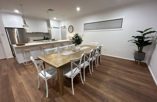 Wallaroo Plain House | 'North Beach Getaway '.New luxury home, perfect for families, 600m walk to beach