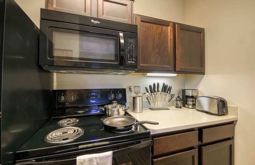 Ann Arbor Apartment | North Campus 1B1B | Free Parking