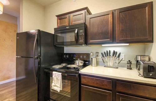 Ann Arbor Apartment | North Campus 1B1B | Free Parking