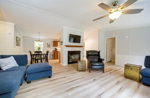 Pisgah Forest House | North Carolina Home Near Mountain Biking and Fishing