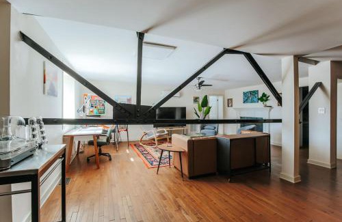 Staunton Apartment | North Central Loft