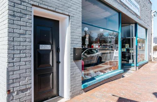 Staunton Apartment | North Central Loft