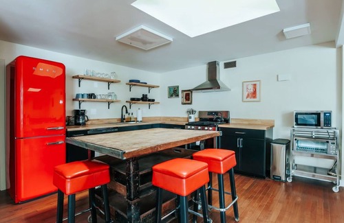 Staunton Apartment | North Central Loft