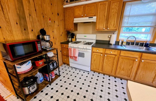 Ontonagon House | North Coast Adventurer's Secluded 1000 acre Oasis