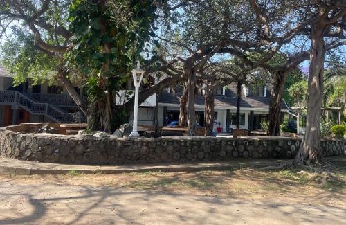 Kwambonambi Hotel | North Coast Gateway Hotel