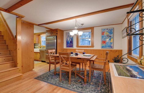 Cranmore Birches Cottage | North Conway Home < Walk to Slopes at Cranmore!