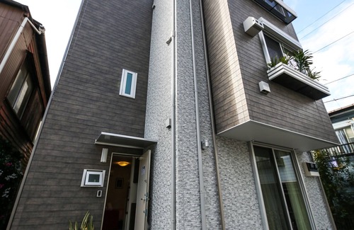 Yoyogi Apartment | North Cottage | Shibuya Studio | Close to Meiji Shrine