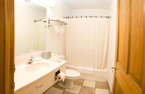 Mandan Hotel | North Country Inn & Suites
