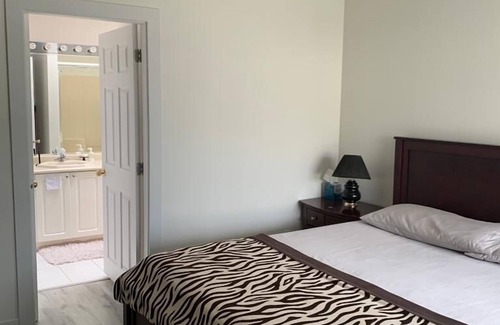 Delta House | North delta private bedroom and bathroom with own entrance