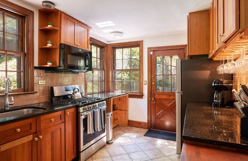 North Downtown House | North Downtown Maple - NEW! 3 Bed/2 Bath North Downtown Charlottesville